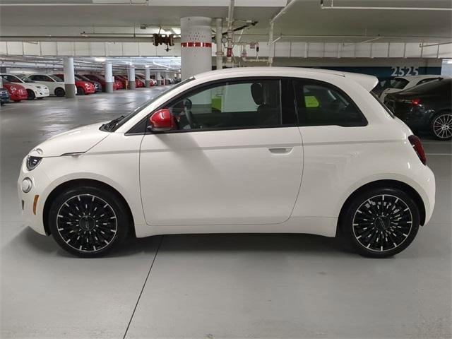 new 2024 FIAT 500e car, priced at $32,595