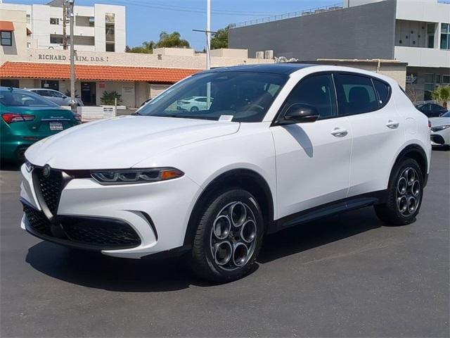 new 2025 Alfa Romeo Tonale car, priced at $51,430
