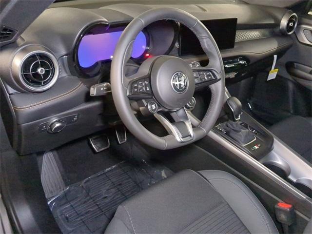 new 2025 Alfa Romeo Tonale car, priced at $48,725