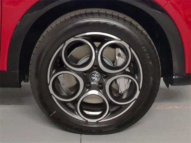 new 2025 Alfa Romeo Tonale car, priced at $48,725