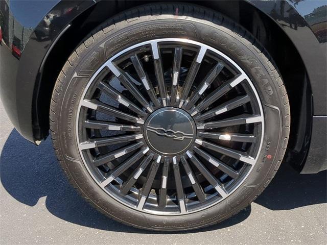 new 2024 FIAT 500e car, priced at $32,595