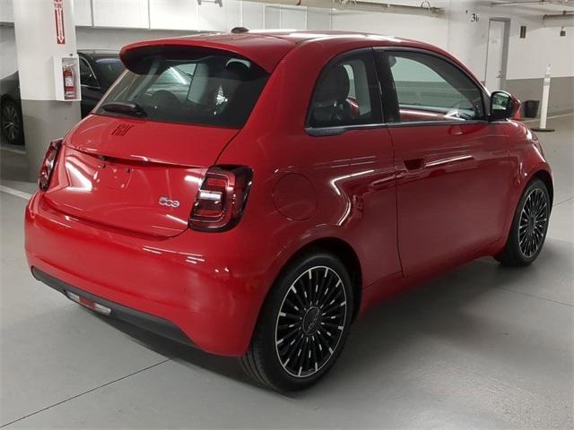 new 2024 FIAT 500e car, priced at $32,595