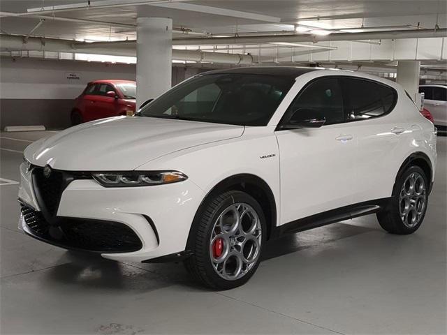 new 2025 Alfa Romeo Tonale car, priced at $54,430