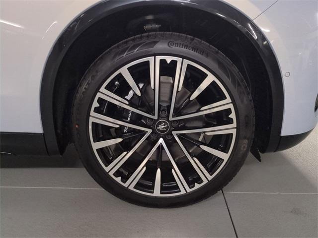 new 2025 Maserati Grecale car, priced at $99,025