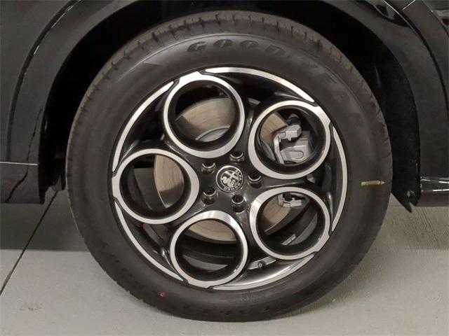 new 2025 Alfa Romeo Tonale car, priced at $37,225