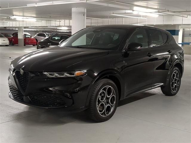 new 2025 Alfa Romeo Tonale car, priced at $37,225