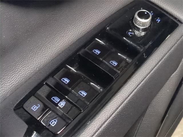 new 2024 Maserati Grecale car, priced at $59,876