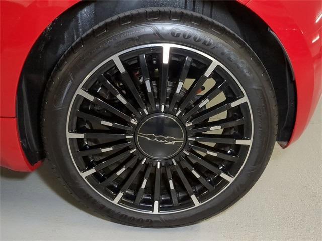 new 2024 FIAT 500e car, priced at $32,595