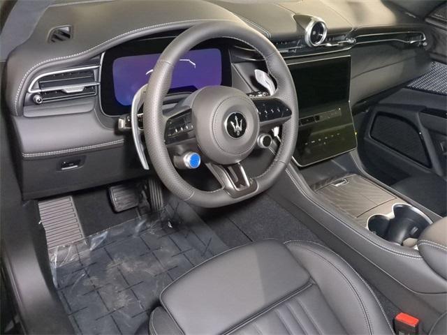 new 2025 Maserati Grecale car, priced at $87,895