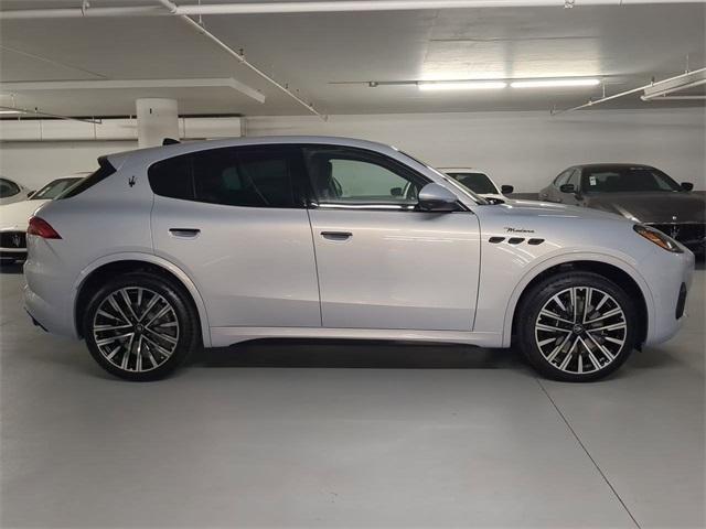 new 2025 Maserati Grecale car, priced at $90,955