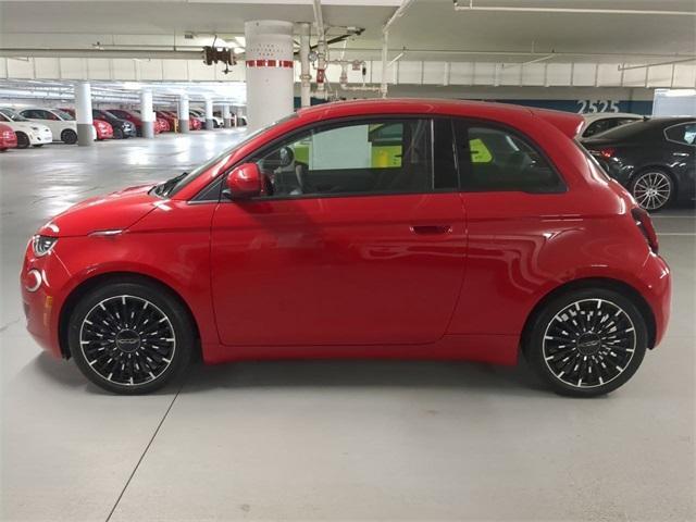 new 2024 FIAT 500e car, priced at $32,595
