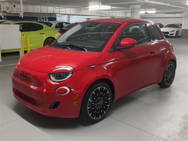 new 2024 FIAT 500e car, priced at $32,595