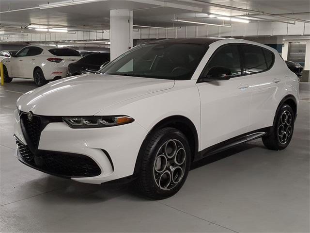 new 2025 Alfa Romeo Tonale car, priced at $49,430