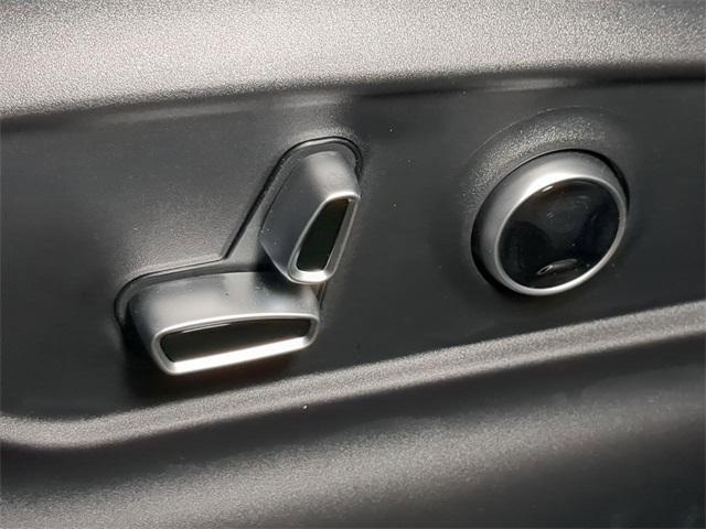 new 2025 Maserati Grecale car, priced at $91,535