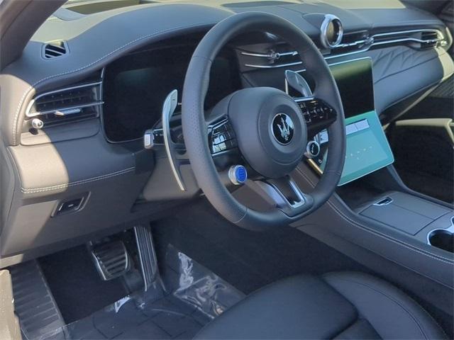 new 2025 Maserati Grecale car, priced at $90,955