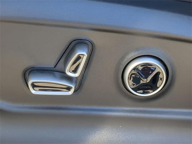 new 2025 Maserati Grecale car, priced at $90,955