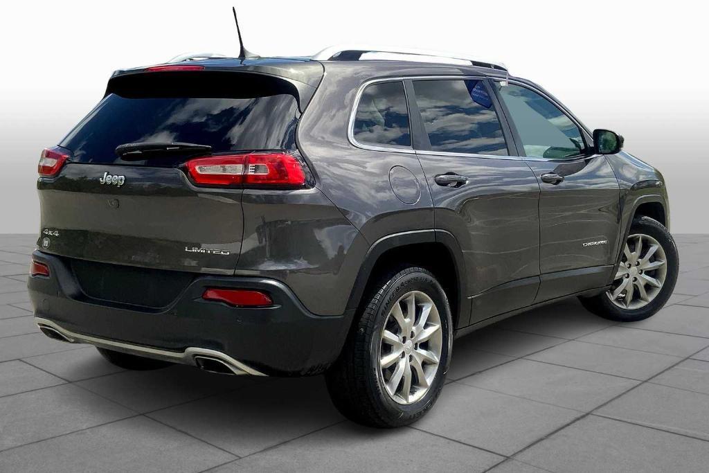 used 2018 Jeep Cherokee car, priced at $14,498