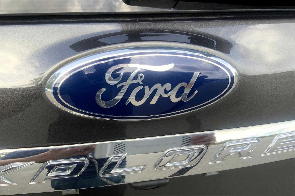 used 2015 Ford Explorer car, priced at $15,555