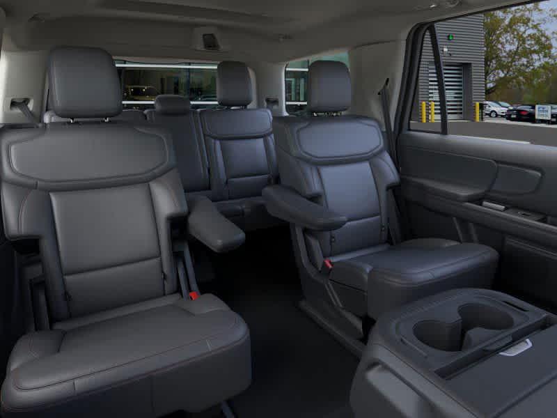 new 2025 Ford Expedition car, priced at $71,453