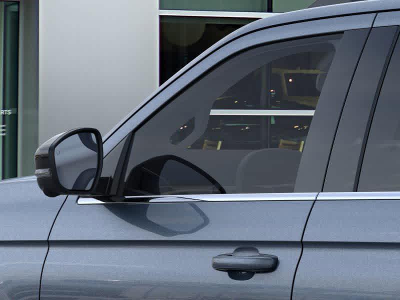 new 2025 Ford Expedition car, priced at $71,453