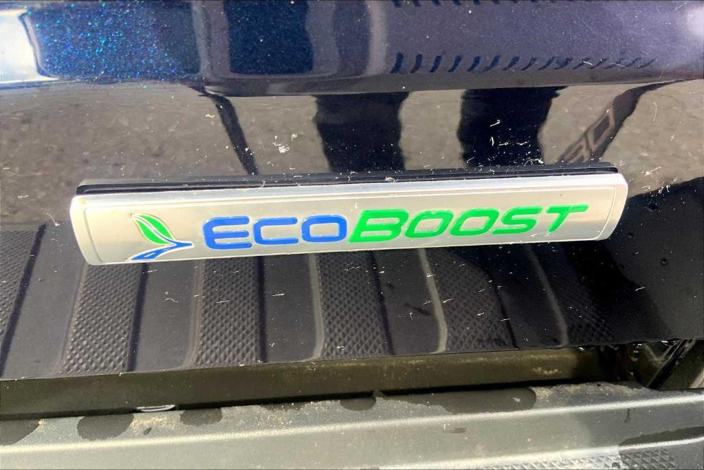 used 2022 Ford F-150 car, priced at $35,555