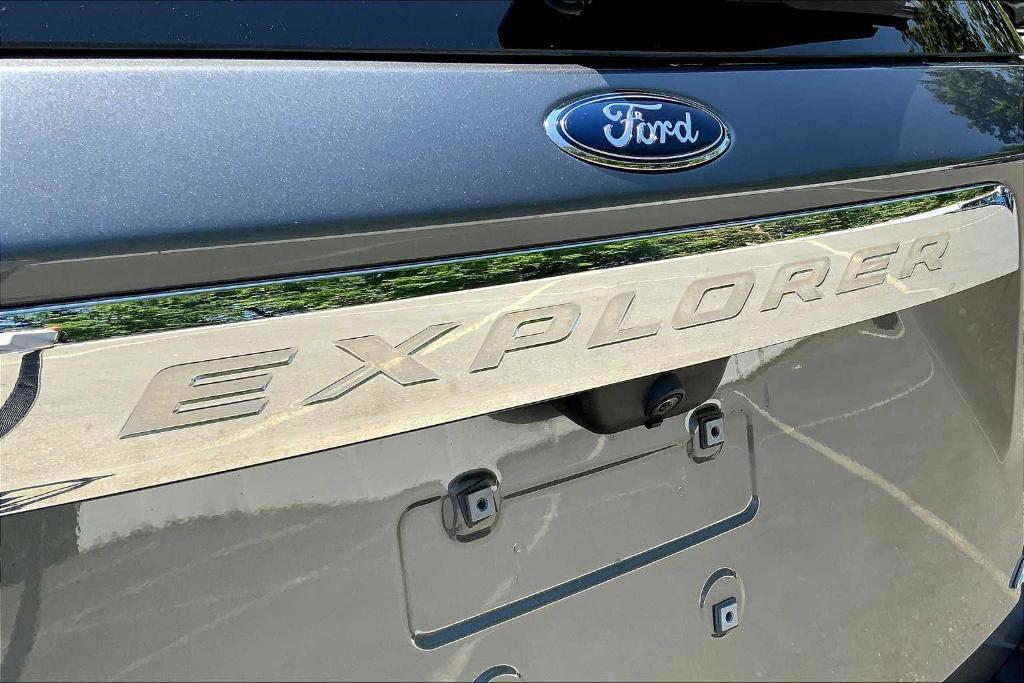used 2022 Ford Explorer car, priced at $31,638