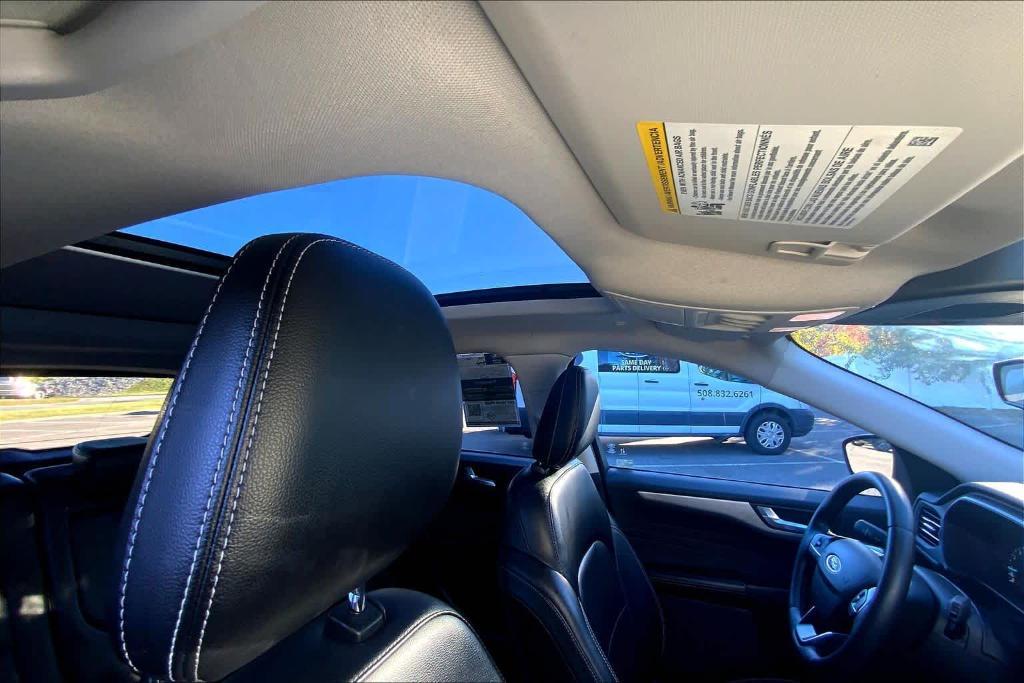 used 2022 Ford Escape car, priced at $22,555