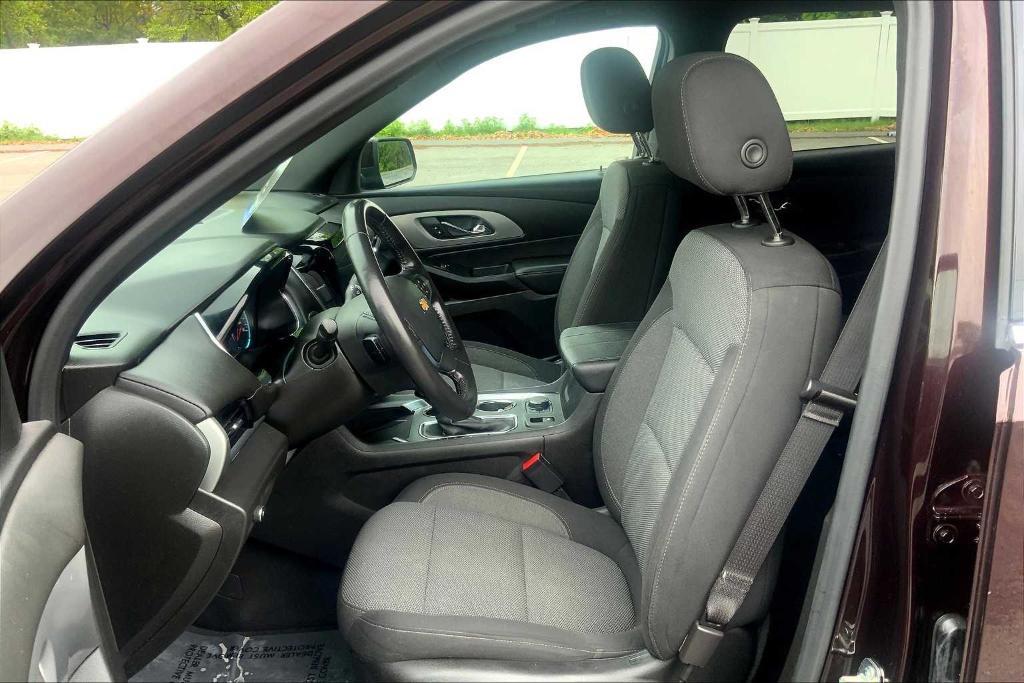 used 2022 Chevrolet Traverse car, priced at $27,995
