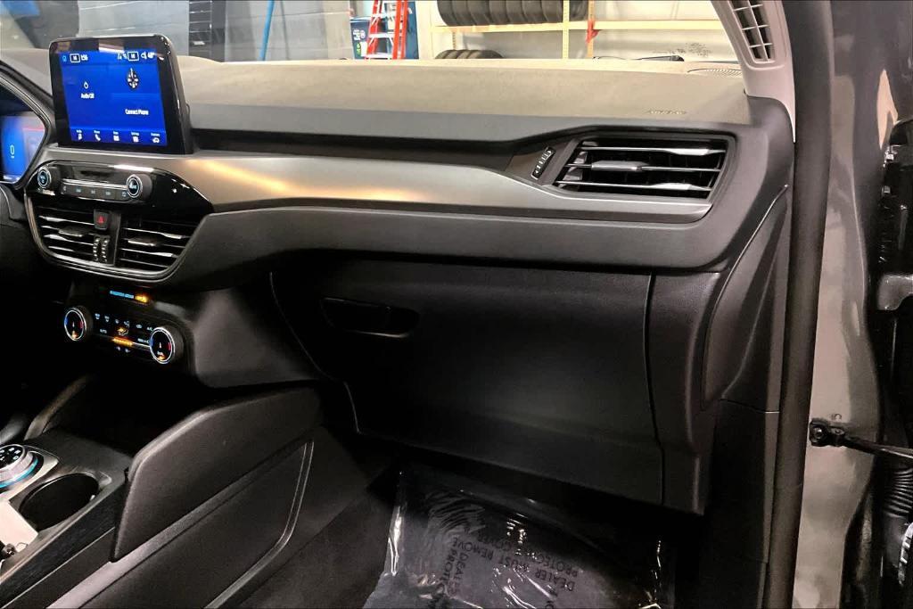 used 2024 Ford Escape car, priced at $25,020