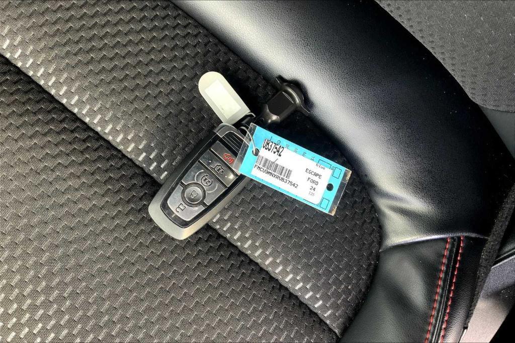 used 2024 Ford Escape car, priced at $25,551