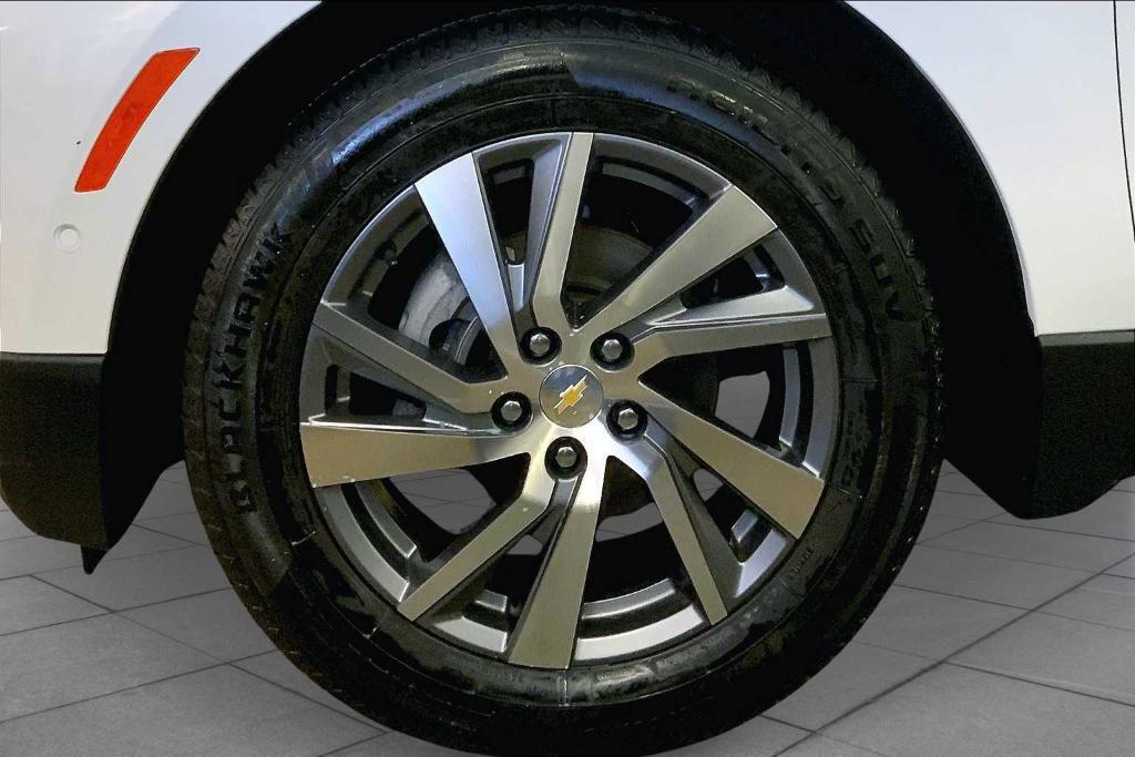 used 2022 Chevrolet Equinox car, priced at $22,995