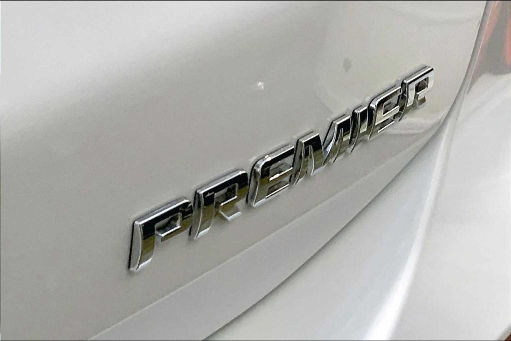 used 2022 Chevrolet Equinox car, priced at $22,995