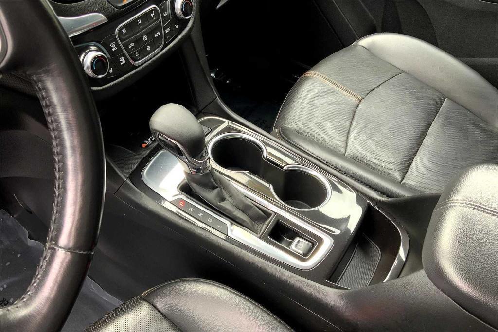 used 2022 Chevrolet Equinox car, priced at $19,990