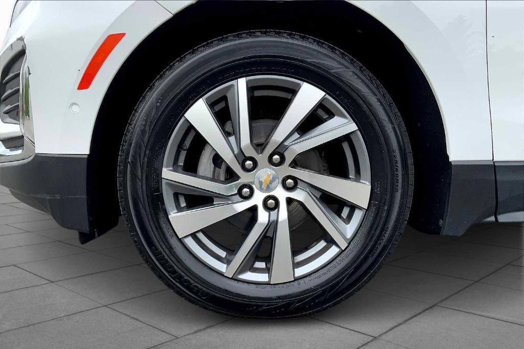 used 2022 Chevrolet Equinox car, priced at $19,990