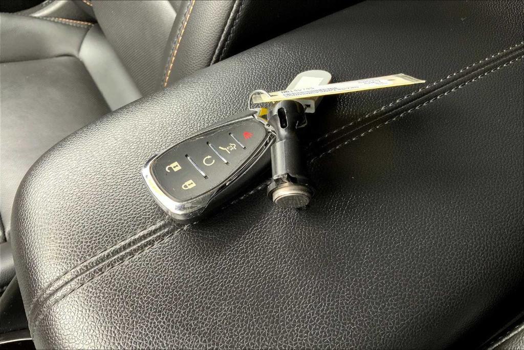 used 2022 Chevrolet Equinox car, priced at $19,990