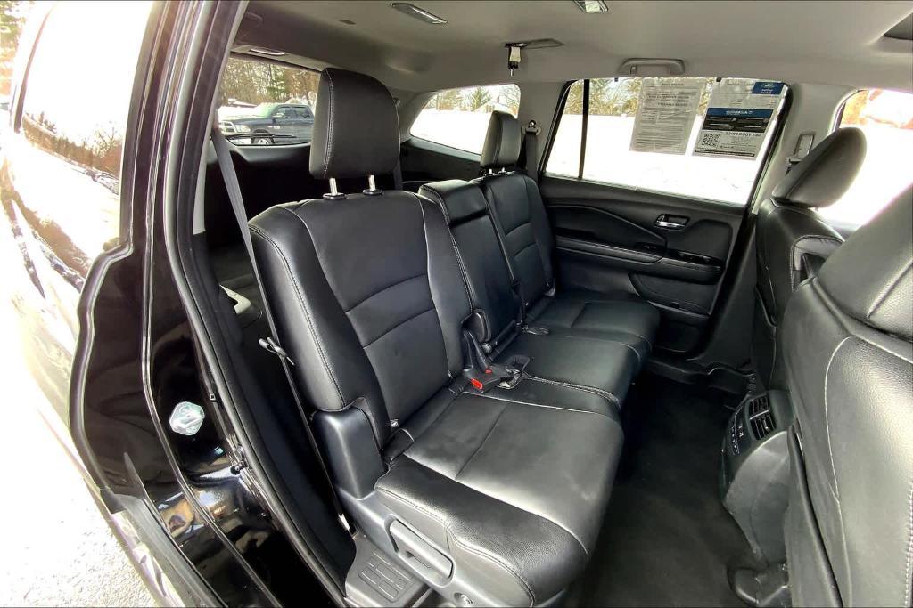 used 2022 Honda Pilot car, priced at $29,915