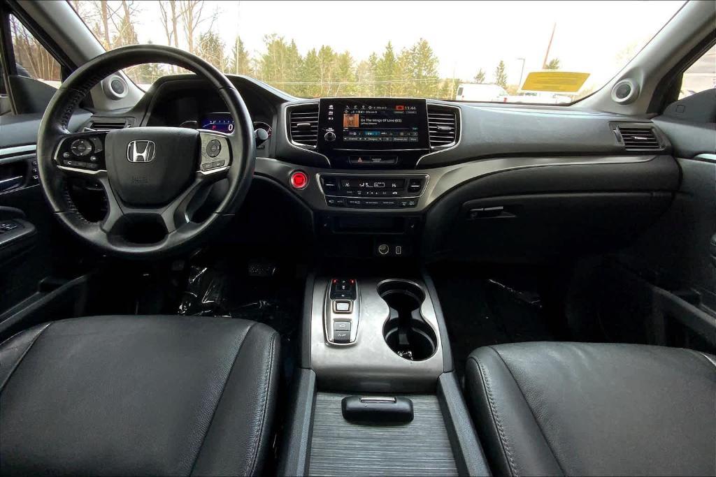 used 2022 Honda Pilot car, priced at $29,915