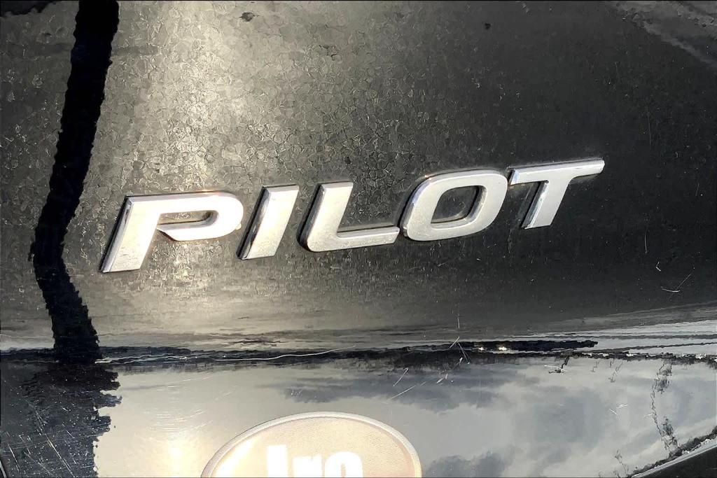 used 2022 Honda Pilot car, priced at $29,915