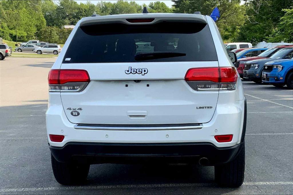 used 2016 Jeep Grand Cherokee car, priced at $13,690