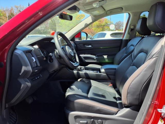 used 2023 Nissan Pathfinder car, priced at $38,617