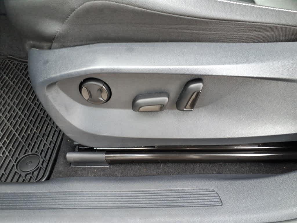 used 2022 Volkswagen Tiguan car, priced at $23,215