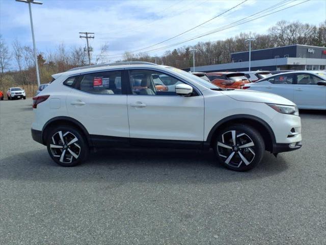 used 2022 Nissan Rogue Sport car, priced at $27,448