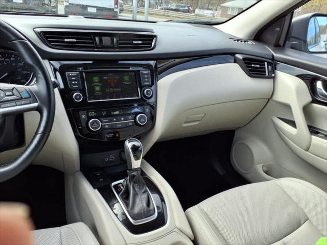 used 2022 Nissan Rogue Sport car, priced at $27,448