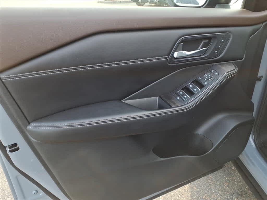 used 2023 Nissan Rogue car, priced at $25,756