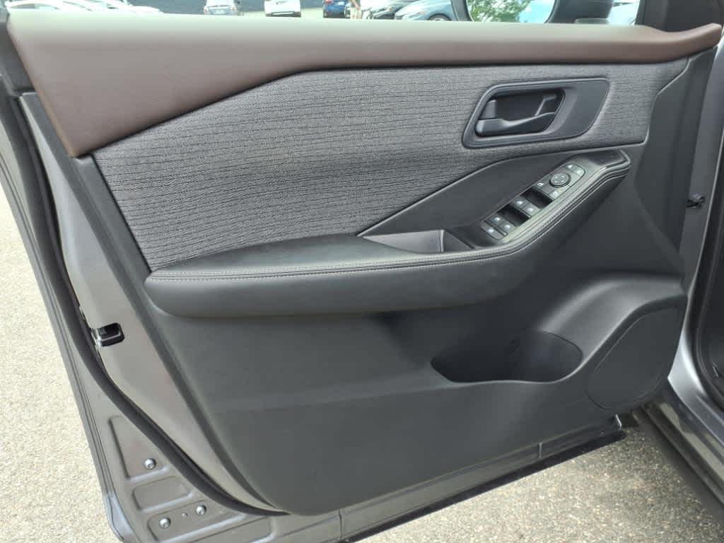 used 2022 Nissan Rogue car, priced at $22,844