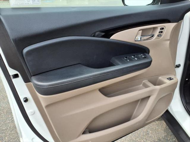 used 2022 Honda Pilot car, priced at $37,131