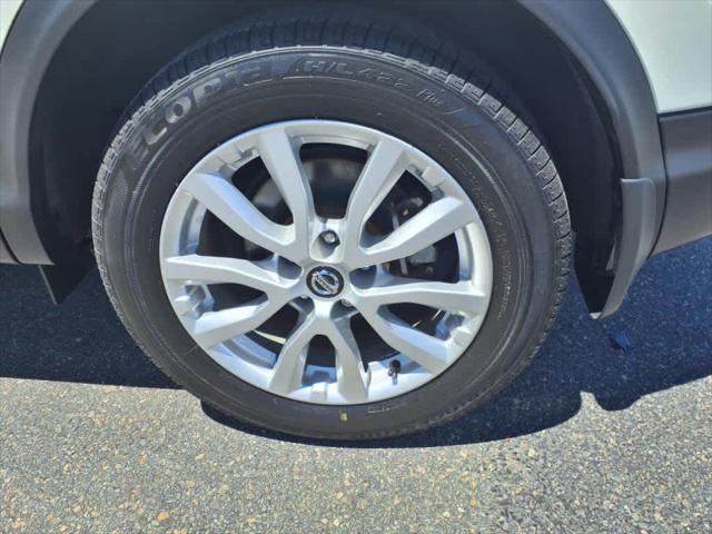used 2022 Nissan Rogue Sport car, priced at $27,880