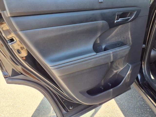 used 2021 Toyota Highlander car, priced at $36,989