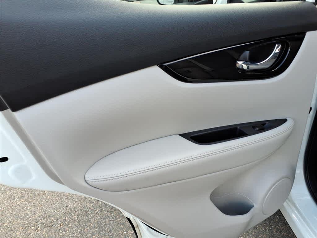 used 2022 Nissan Rogue Sport car, priced at $23,669