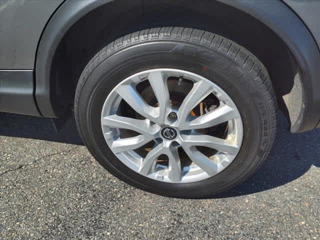 used 2020 Nissan Rogue Sport car, priced at $19,129